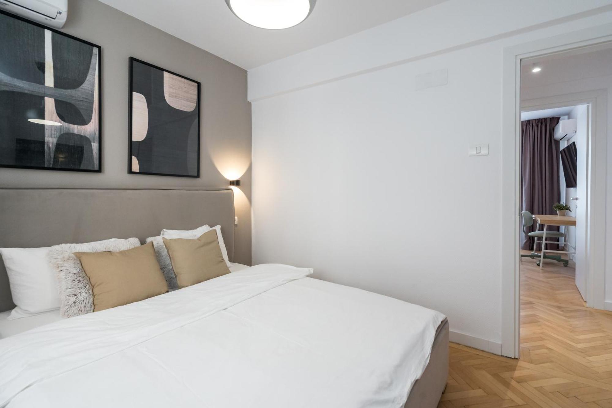 Majestic Downtown Apartment Бухарест Екстер'єр фото