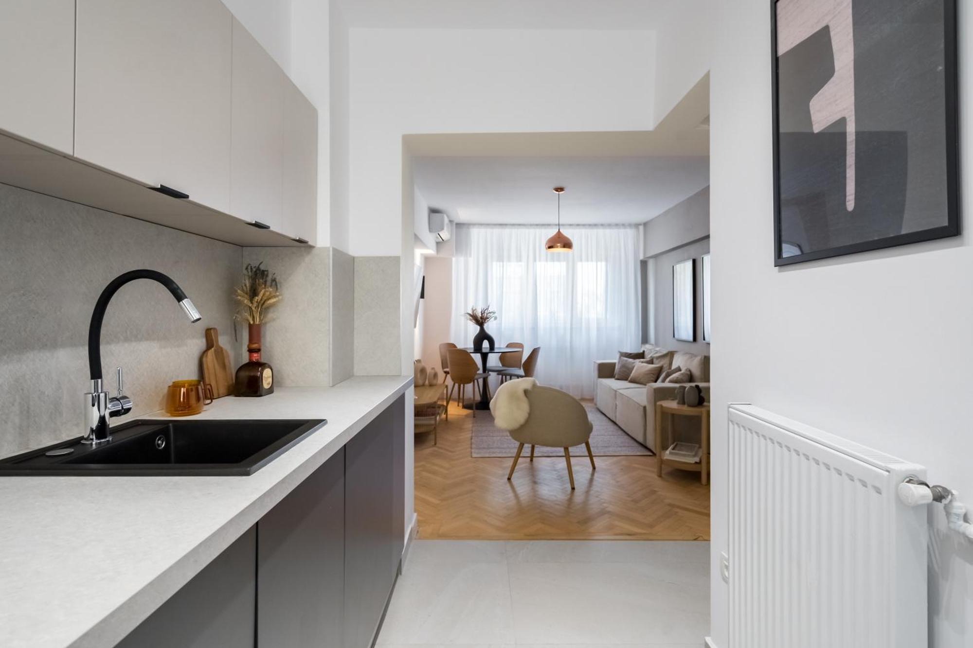 Majestic Downtown Apartment Бухарест Екстер'єр фото